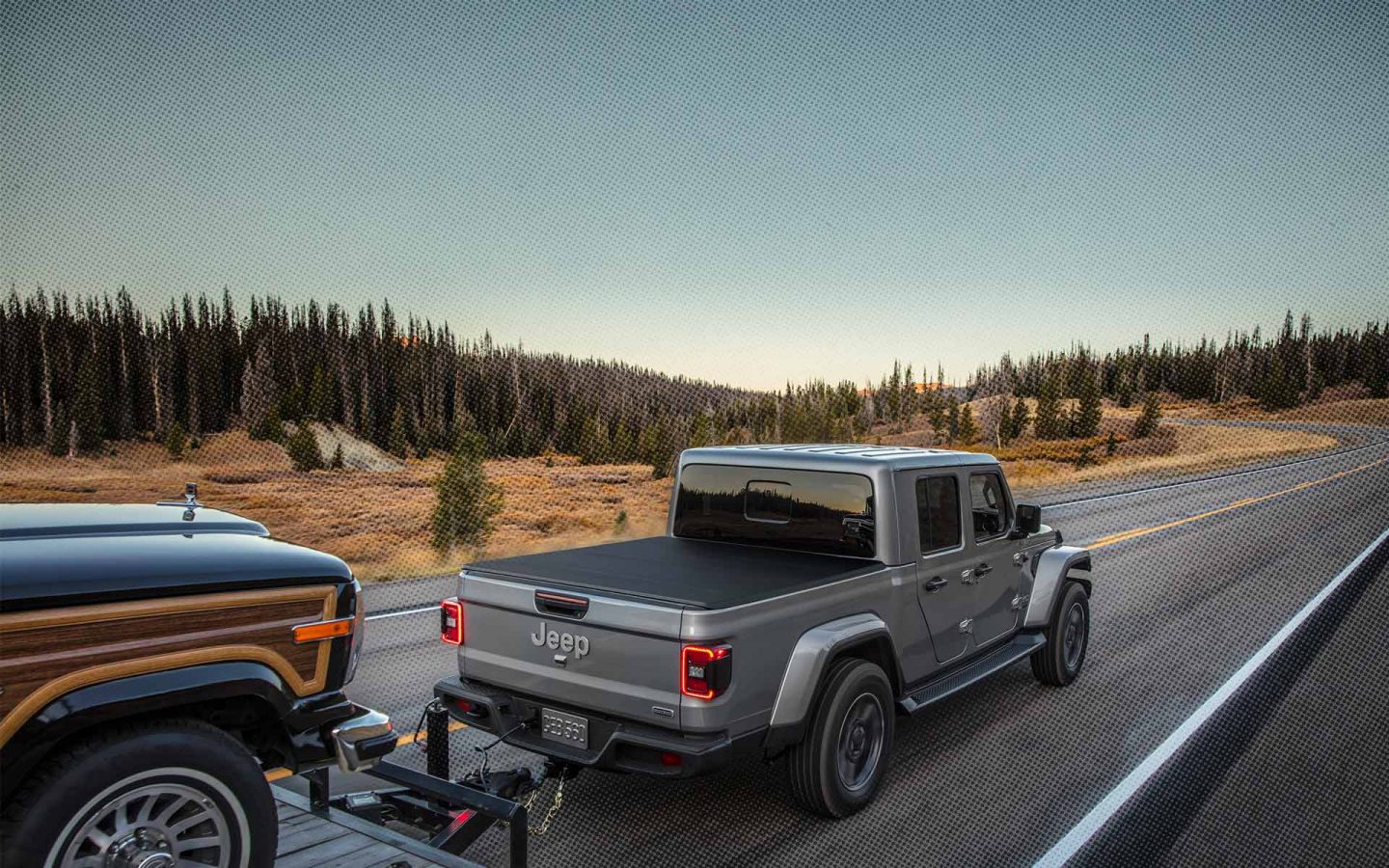 Jeep® Gladiator Towing and Storage Utilities